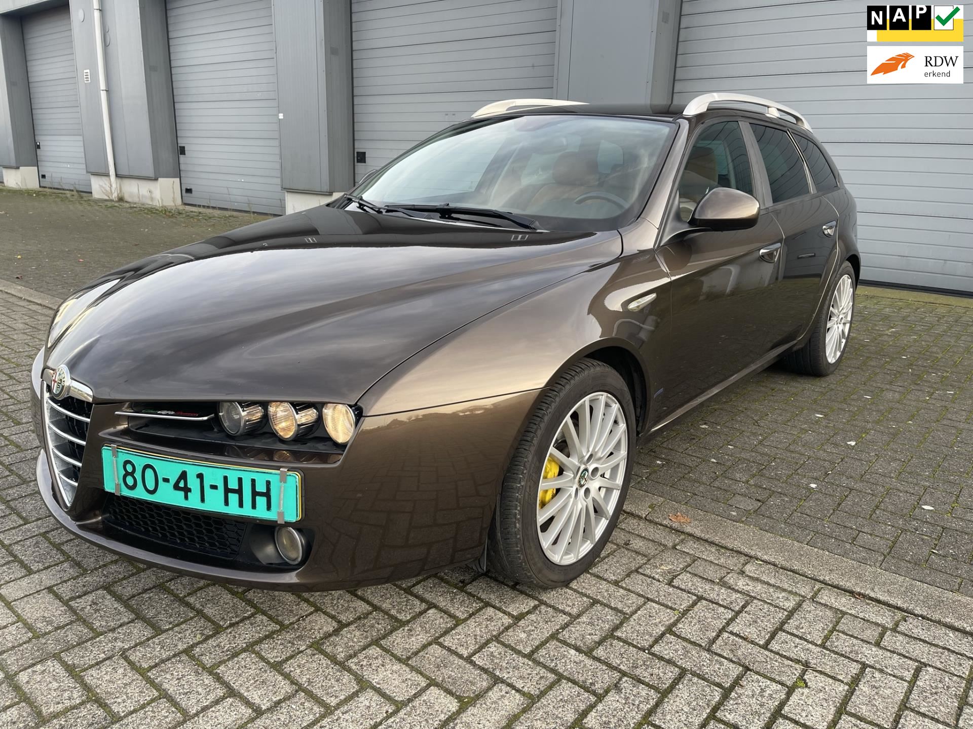 Is aan het huilen dichtbij Vervagen Alfa Romeo 159 Sportwagon - 1.9 JTS Elegante | Leer | 18" | NL | Apk  Benzine uit 2008 - www.autohandelhulst.nl