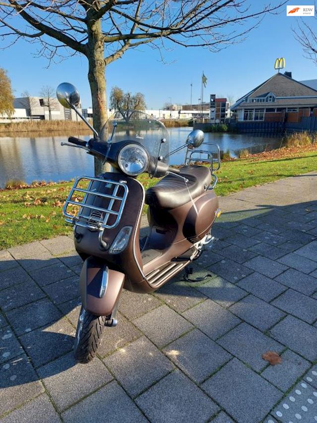 Vespa Bromscooter occasion - Autoport-Rotterdam / Scooterport