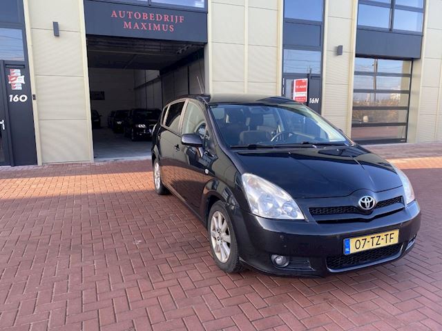 Toyota Verso 2.2 D-4D Dynamic / Parkeersensoren / NAP / 1e eigenaar / Onderhoudboekjes