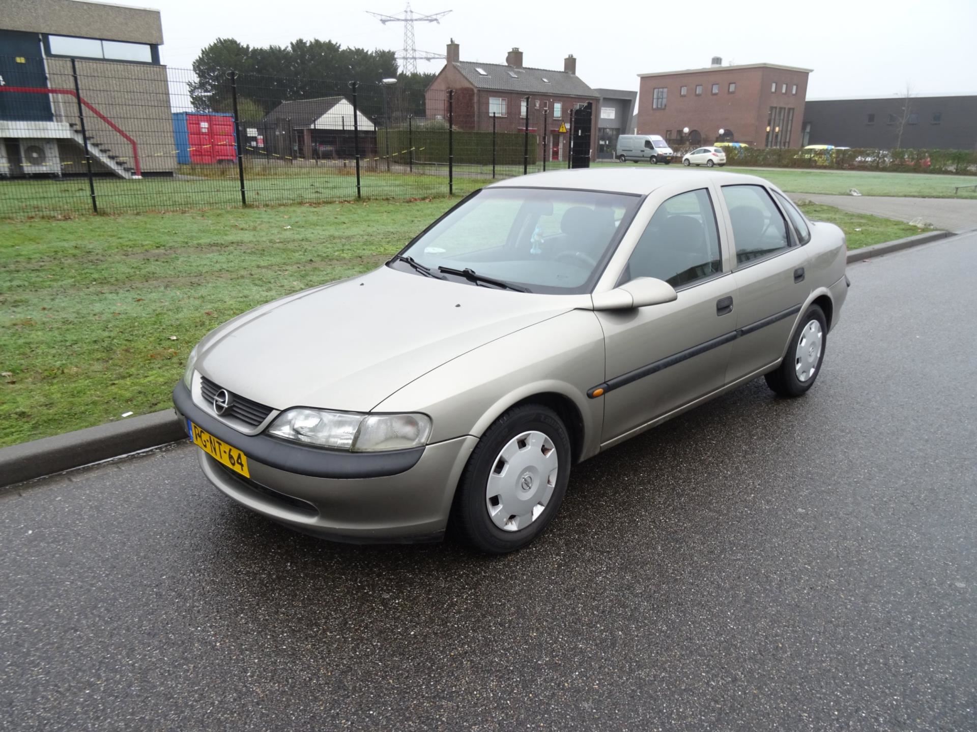 Opel Vectra occasion - Autopark Brabant