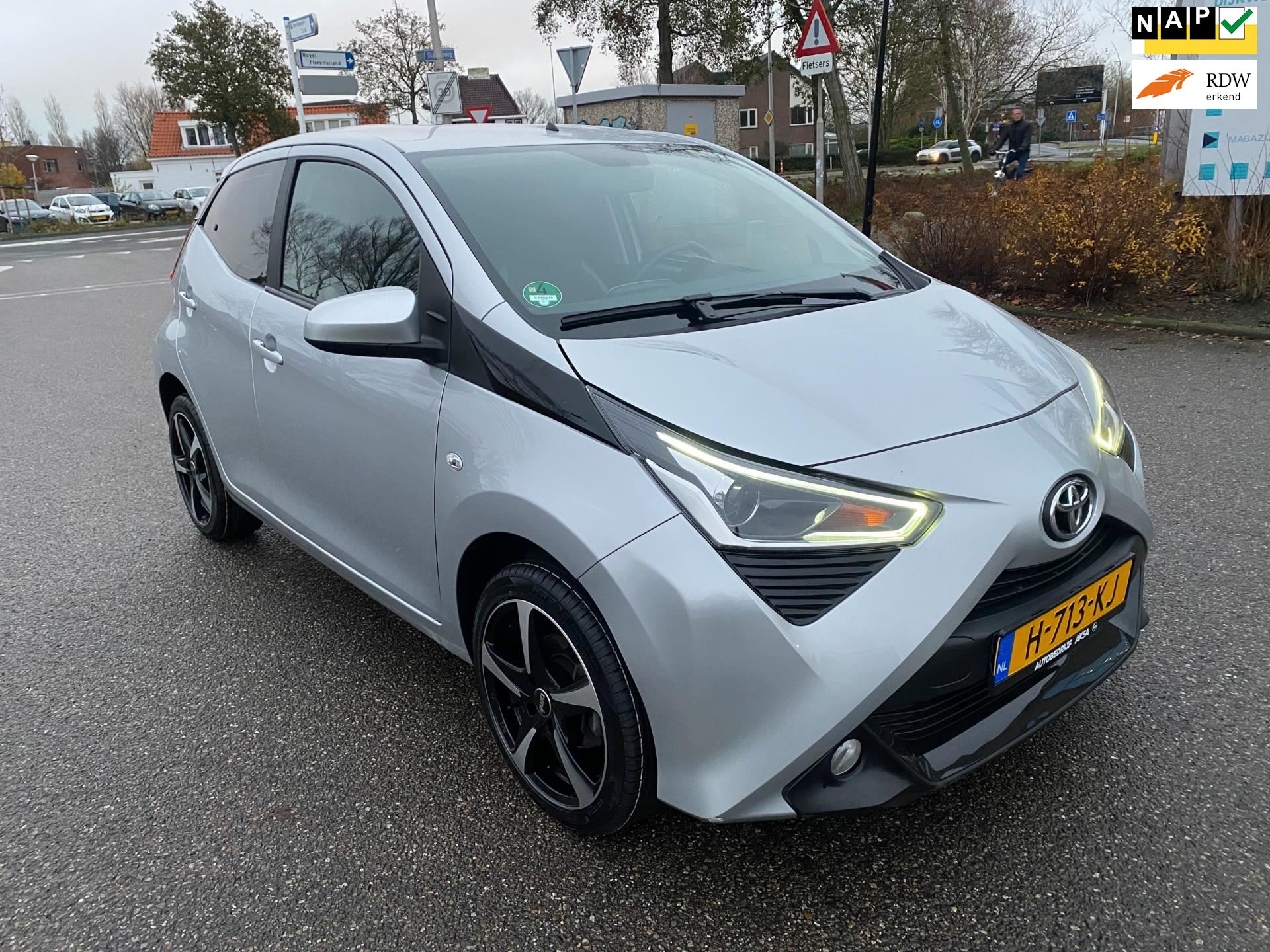 token Zeemeeuw Rondlopen Toyota Aygo - 1.0 VVT- i x / NAVIGATIE / CAMERA / AIRCO / LED / BEGRENZER /  ELEC.RAMEN / LMV / ELEC.SPIEGELS / DEURVERGR / LMV.... Benzine uit 2019 -  www.honseloccasions.nl