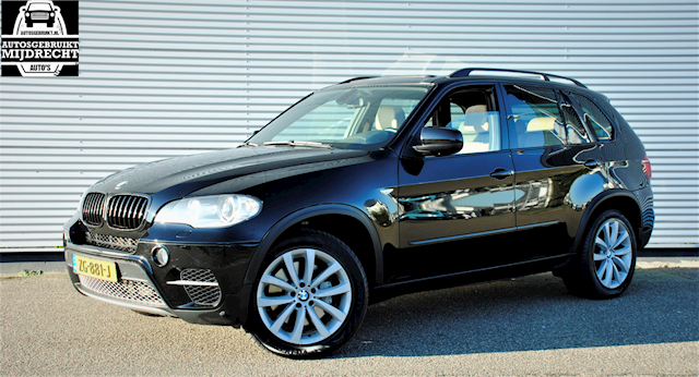 BMW X5 XDrive50i High Executive / Full option / Pano / Navi / cruise / Camera 