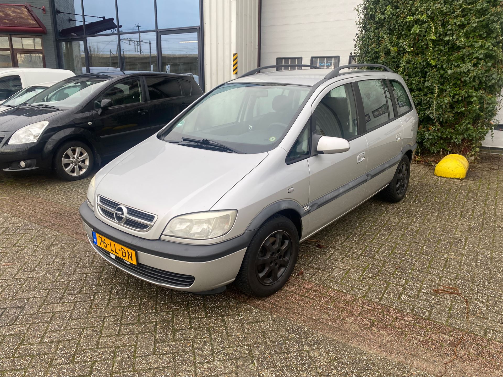 geestelijke draai Bloody Opel Zafira - 1.8- 16V Comfort,7pers.,Nieuw Apk,Airco,Inruil mog Benzine  uit 2003 - www.bolcars.nl