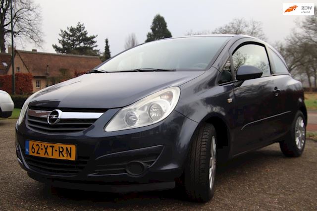 Opel Corsa occasion - Automobielbedrijf M. van Esch