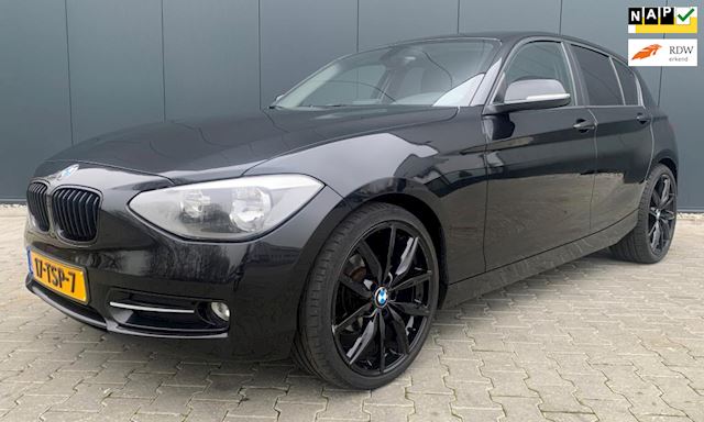 BMW 1-serie 116i Business+ Airco Cruise Navi 19 Inch Automaat Sport