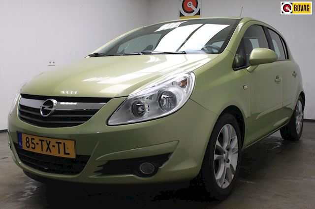 Opel Corsa 1.4-16V Cosmo GARANTIE AIRCO APK !