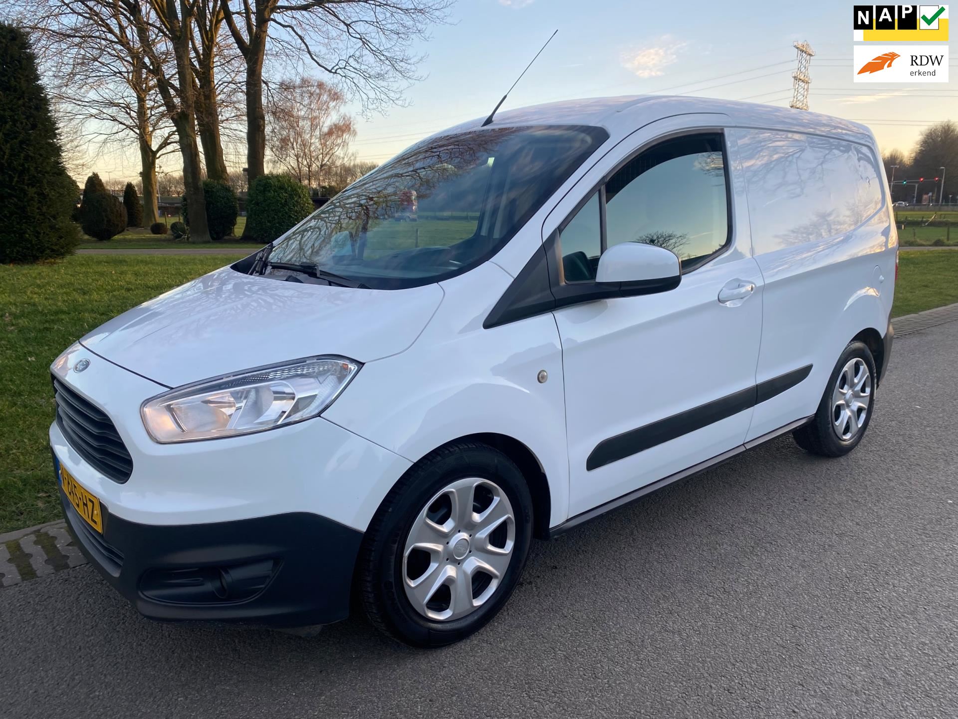 Ford Transit Courier occasion - Bierens Auto's