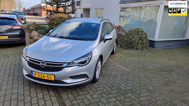 Opel Astra Sports Tourer 1.6 CDTI Business Executive/ ex overheids auto/ in primastaat. 