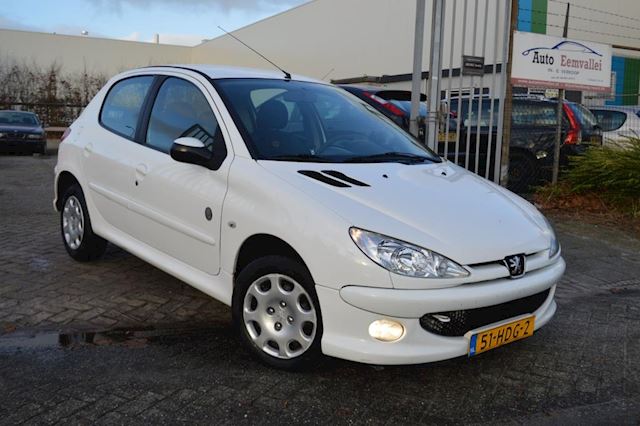 Peugeot 206 1.4 Génération bj08 airco elec pak