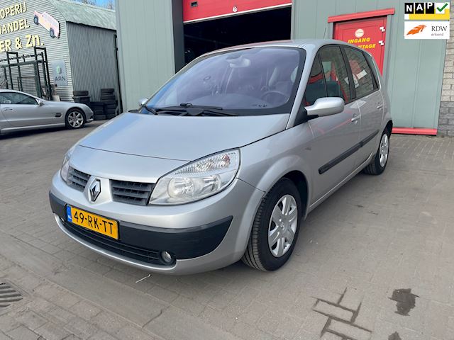 Renault Scénic 1.6-16V Dynamique Luxe