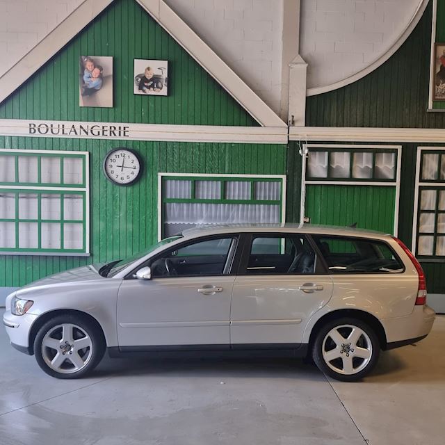 Volvo V50 2.5 T5 AWD Kinetic / automaat / youngtimer /trekhaak