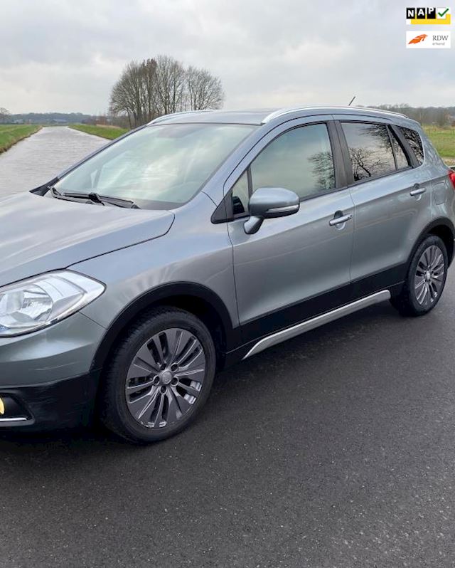 Suzuki SX4 S-Cross 1.6 Exclusive