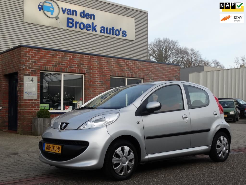 Peugeot 107 occasion - R. van den Broek Auto's