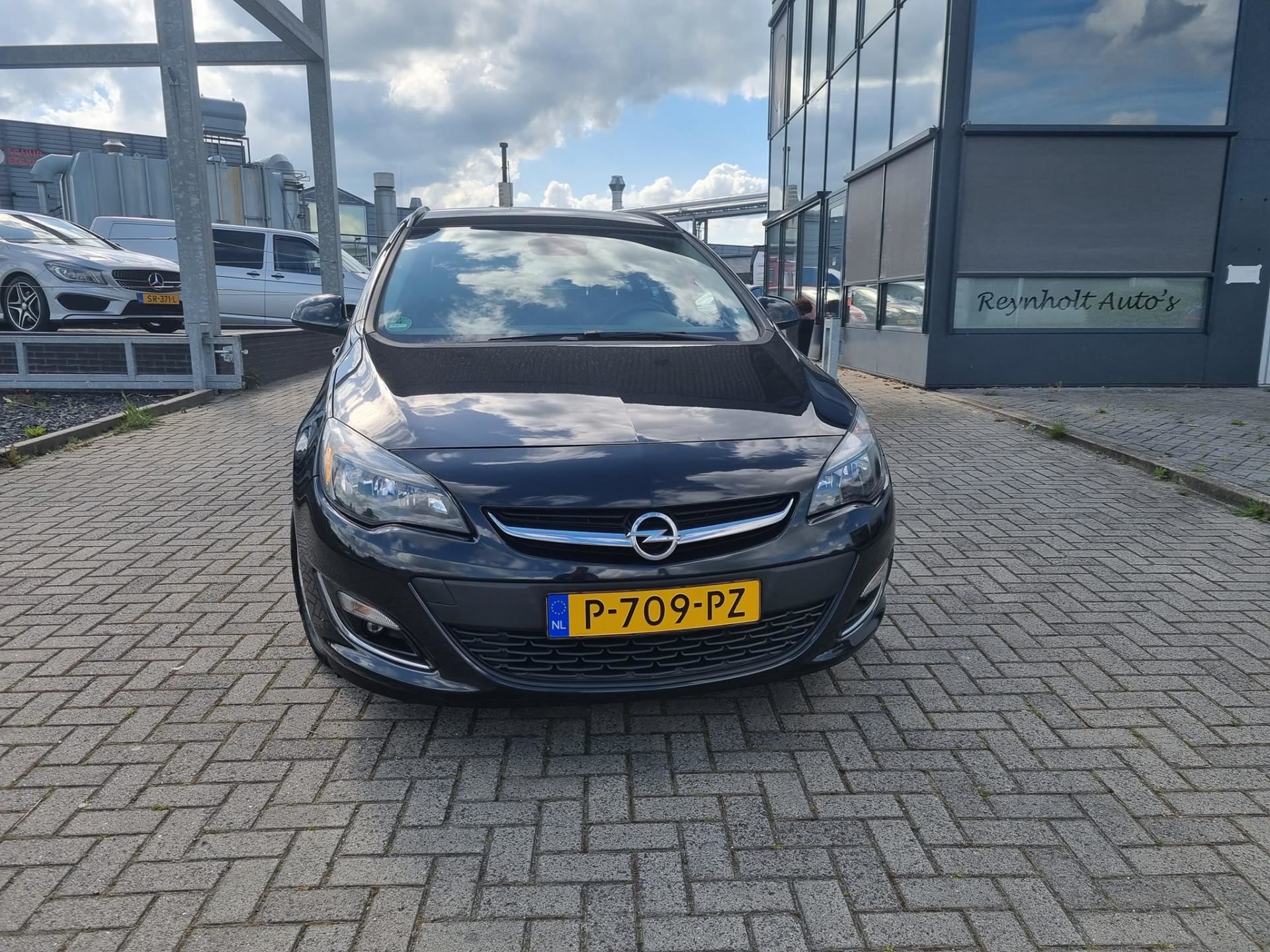 Opel ASTRA SPORTS TOURER occasion - Autobedrijf Reijnholt
