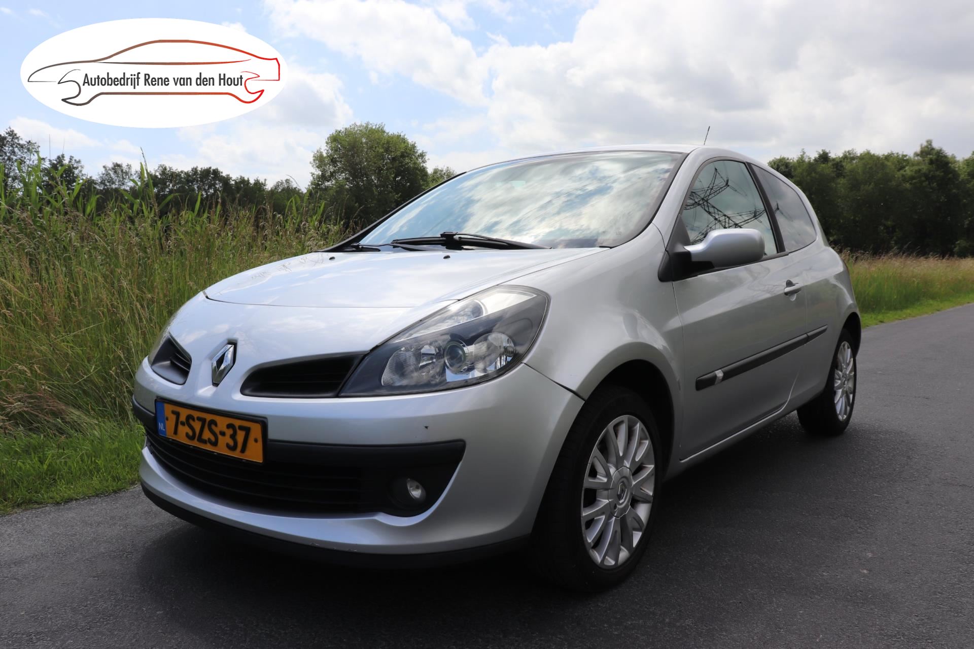 Renault Clio occasion - Autobedrijf Rene van den Hout