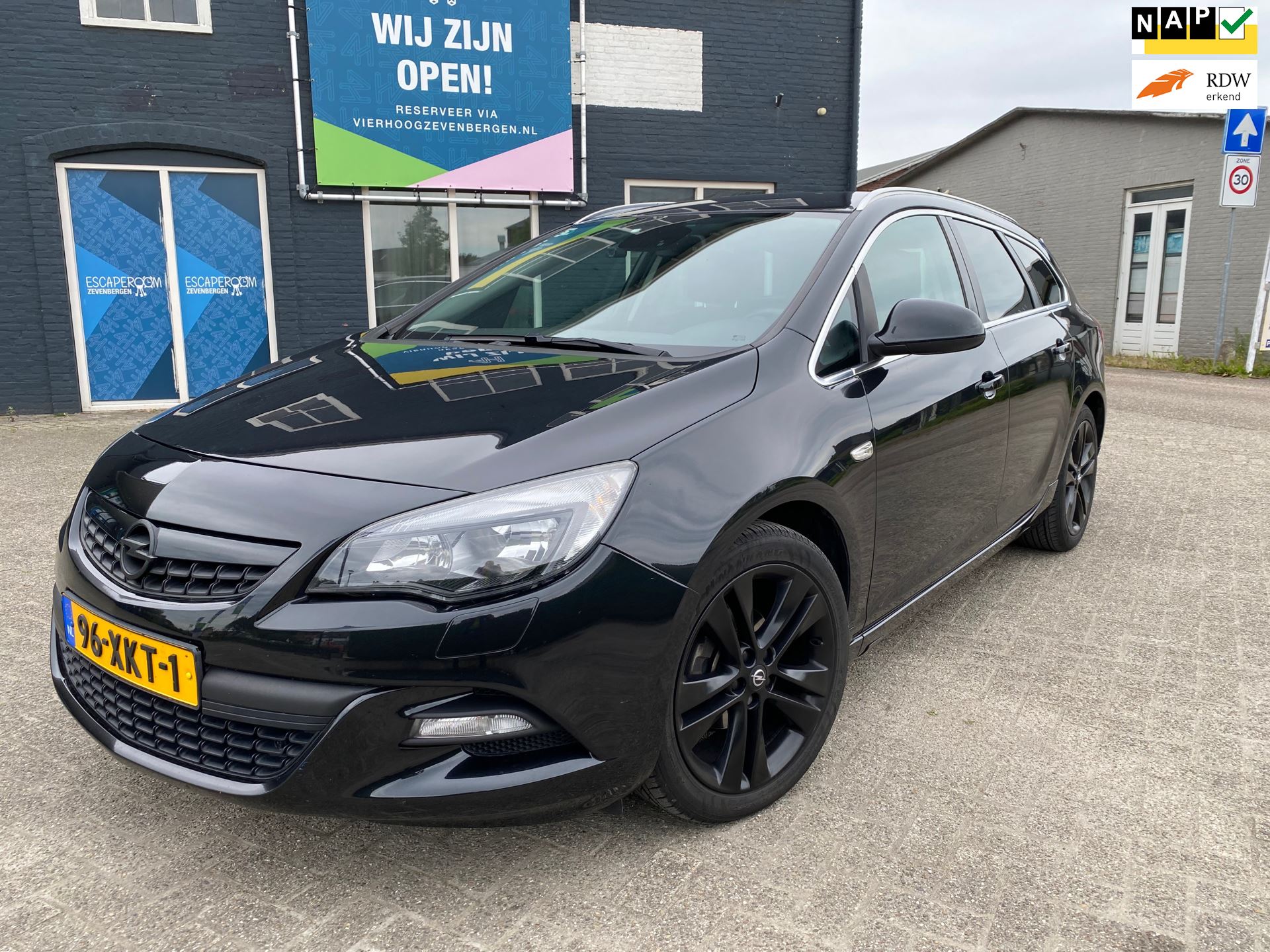 Opel Astra Sports Tourer occasion - Limited Car