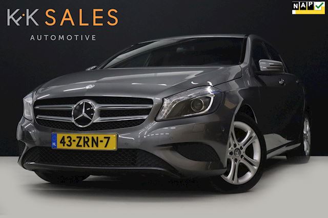 Mercedes-Benz A-klasse 180 Ambition AUT-7 [SPORTSTOELEN, CRUISE, FLIPPERS, PARKEERSENSOREN, ZWARTE HEMEL, XENON, TEL, NIEUWSTAAT]