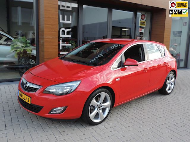 Opel Astra 1.6-T 180PK Sport AUTOMAAT 5D 73.000km | Leer+stoelverw | 19” Lm-velgen | Navi | PDC v+a | Cruise contr | ECC