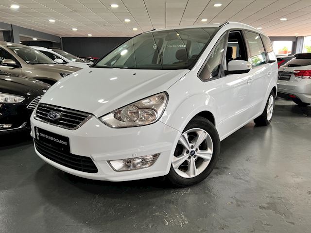 Ford Galaxy 1.6 SCTi 7 Persoons Navigatie