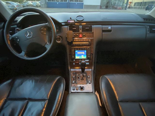 Mercedes-Benz E-klasse  320 E320 CDI Avantgarde 