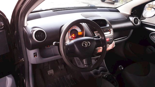 Toyota Aygo 106.00km/1.0/Airco/ElekPak/Nw APK/Garantie