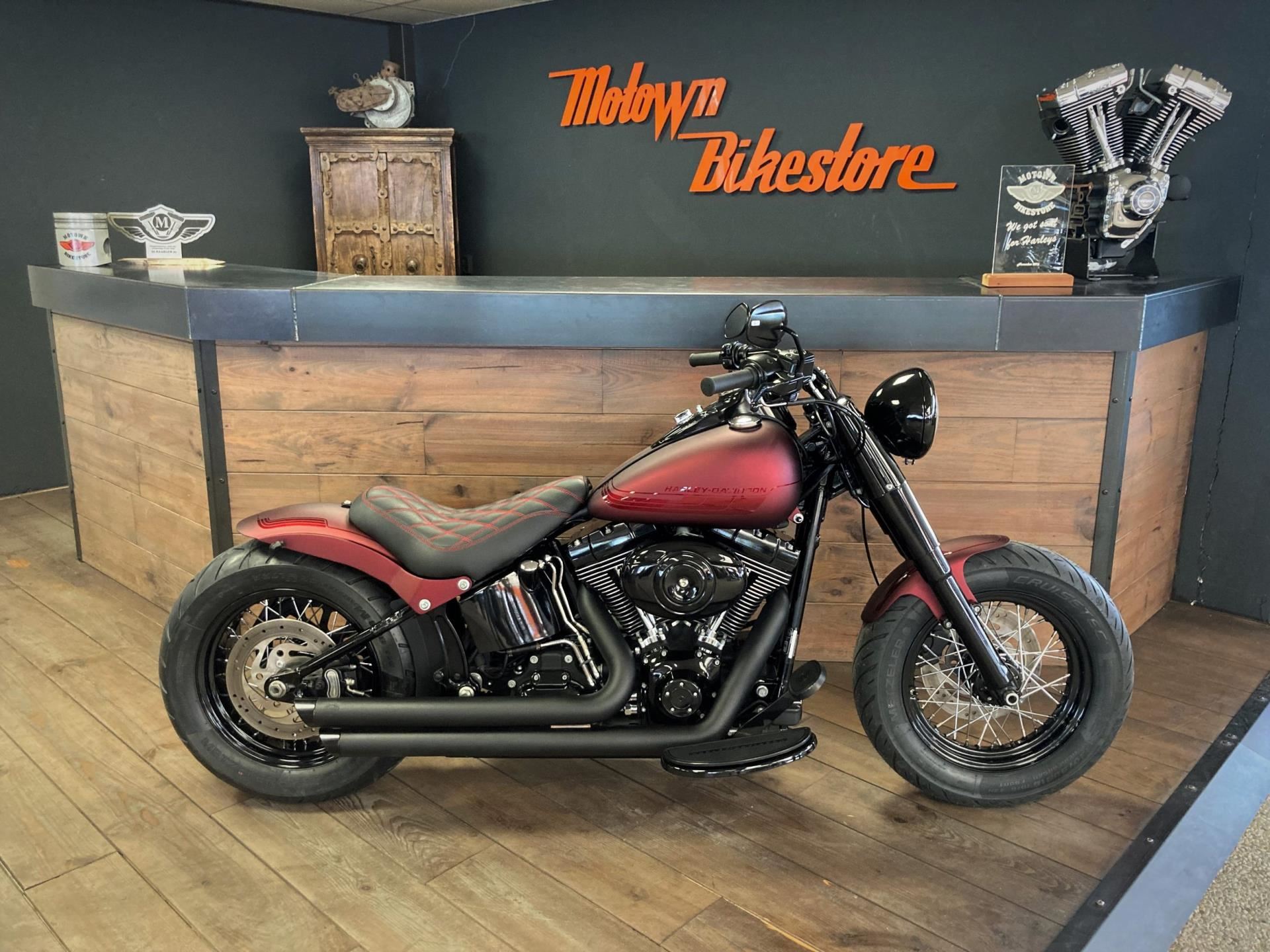 Harley Davidson FLS Softail Custom occasion - Motown Bikestore