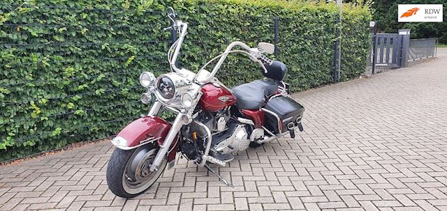Harley Davidson Tour 88 FLHRCI Road King Classic, Super Staat 