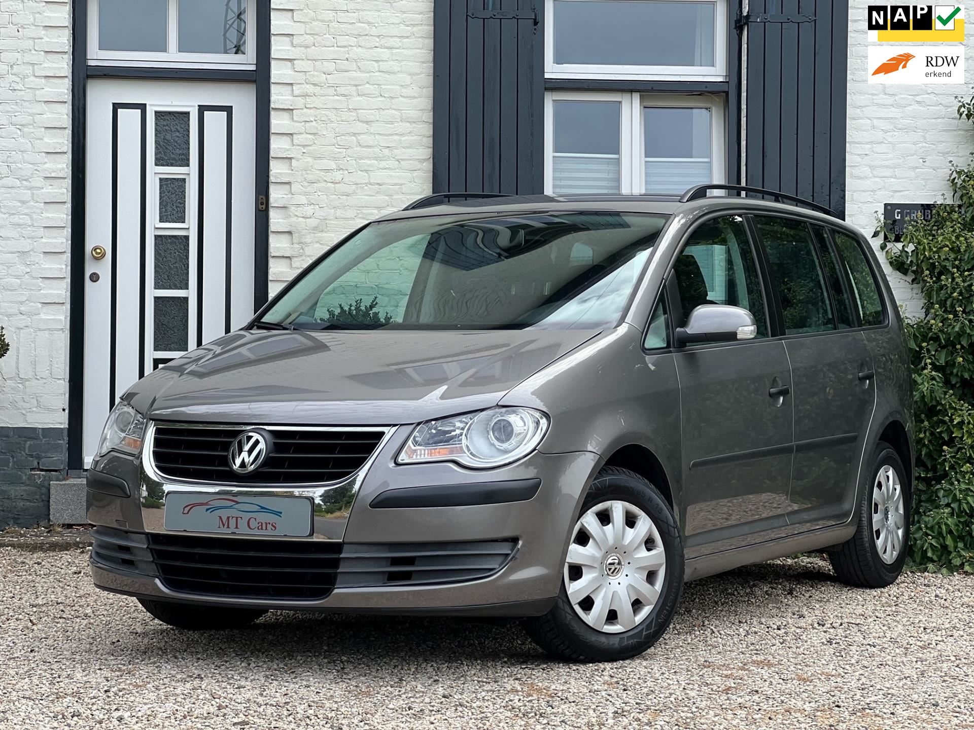 Volkswagen Touran occasion - M.T.  Cars & Carcleaningcenter