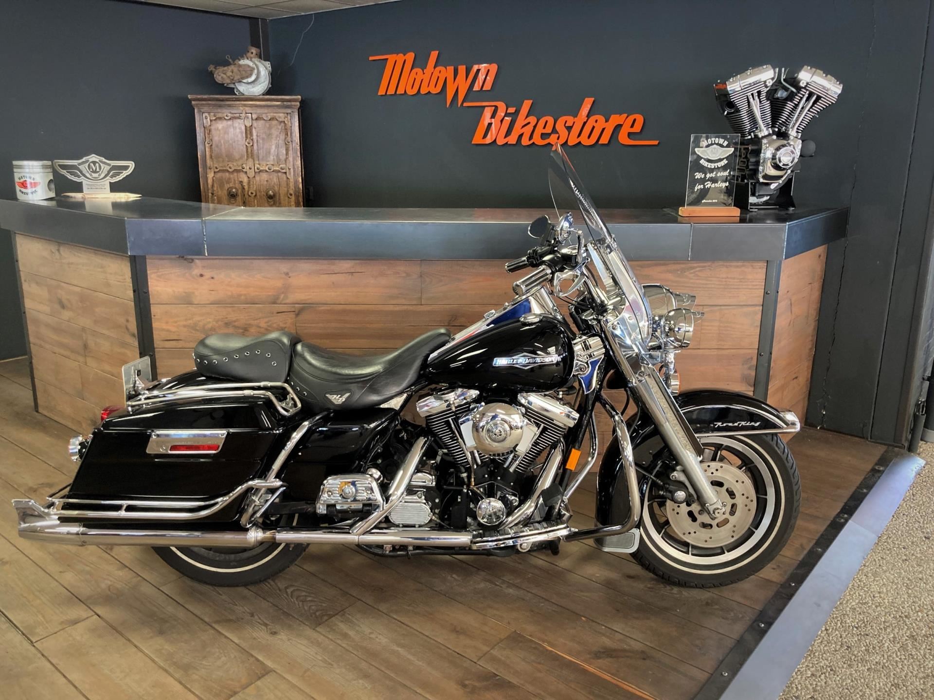 Harley Davidson FLHR Roadking Classic occasion - Motown Bikestore