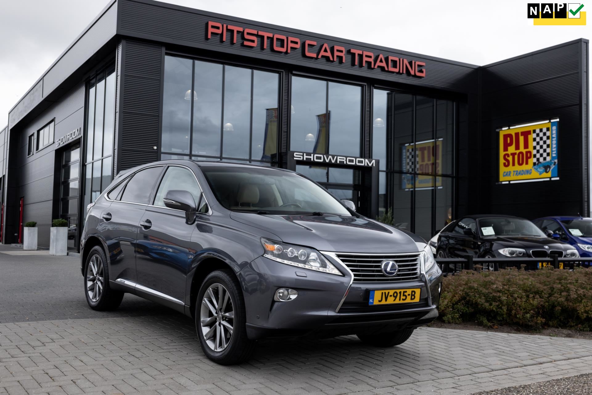 Lexus RX occasion - Pitstop Car Trading B.V.