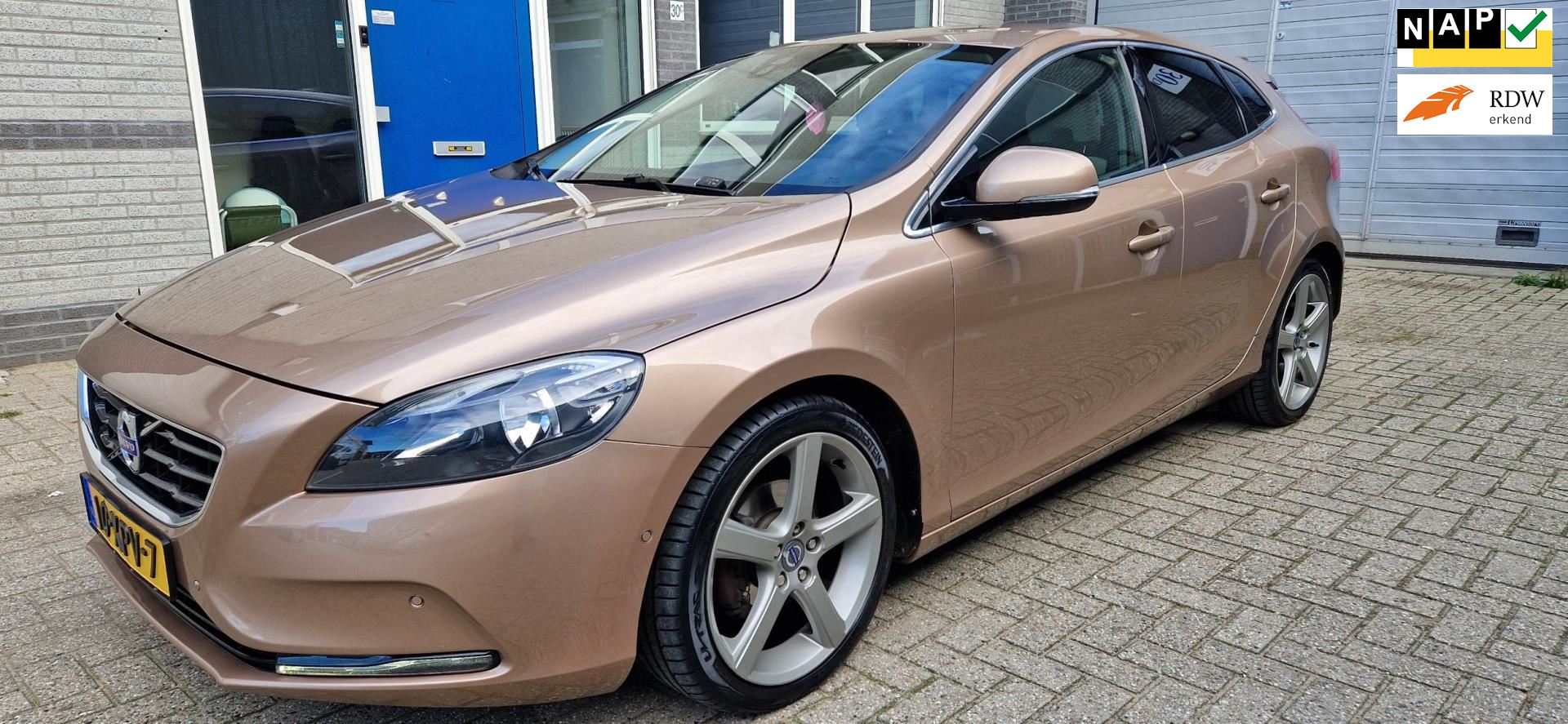 Volvo V40 occasion - Euro Cars & Campers