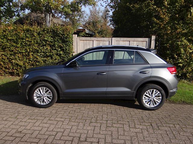 Volkswagen T-Roc 1.0 TSI Style, Active cruise, PDC V+A, ECC, LMC, Led