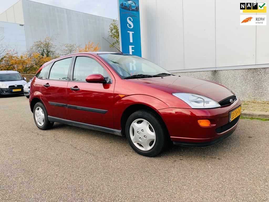Ford Focus occasion - Ster Cars