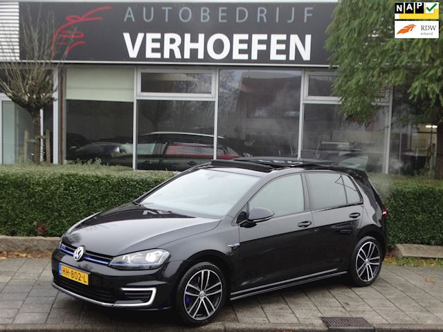 Volkswagen Golf 1.4 TSI GTE - PANORAMA - GROOT DISPLAY -  CRUISE/CLIMATE CONTR - XENON !