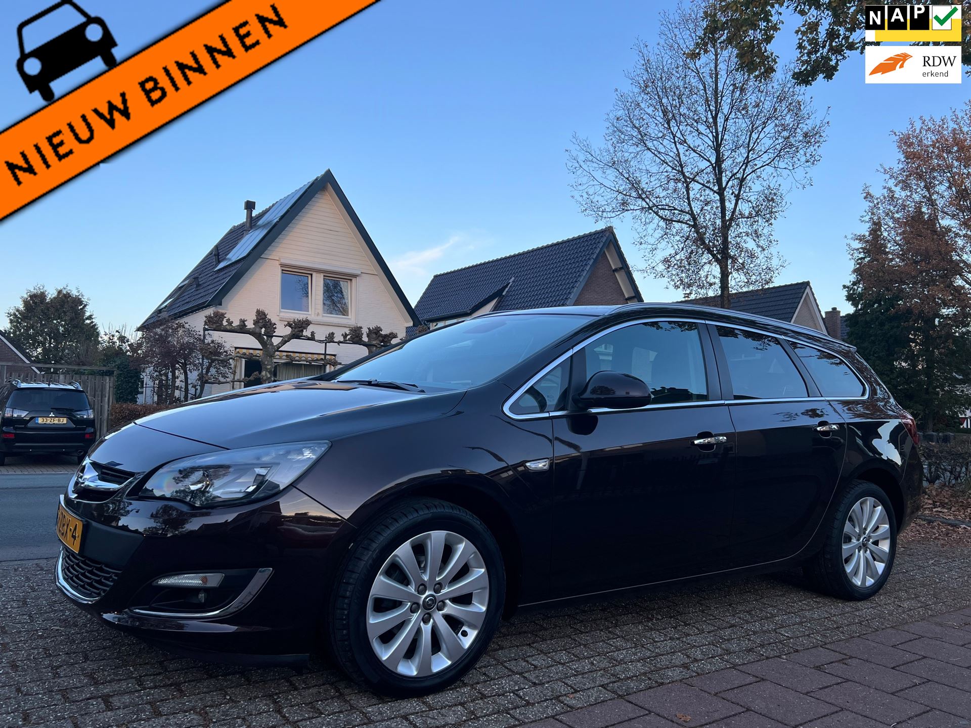 Opel Astra Sports Tourer occasion - De Vries Automotive Apeldoorn
