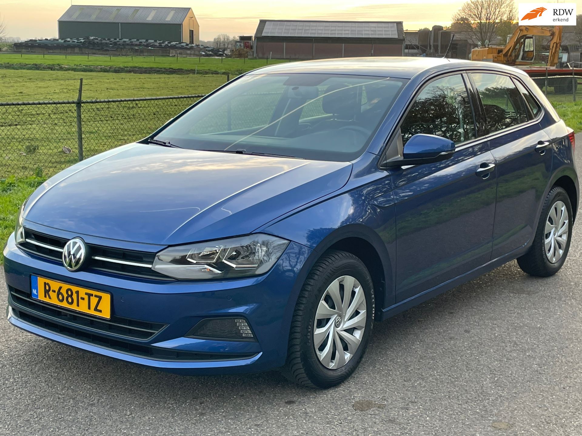Lezen Staat Perforeren Volkswagen Polo - 1.0 Comfortline, incl beurt apk en garantie Benzine uit  2020 - www.lakerveld-autos.nl