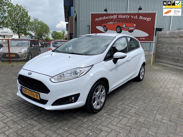 Ford Fiesta 1.0 Style Ultimate 80pk Airco | Navigatie | Cruise Control