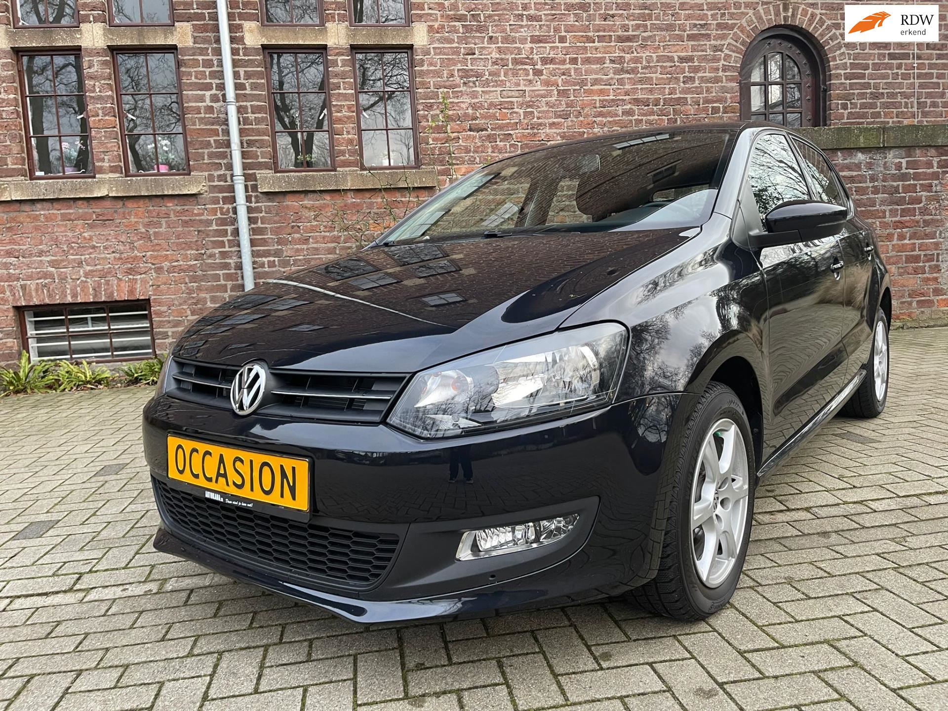 Volkswagen Polo - 1.2 Comfortline 5Drs Airco Check gauw Benzine uit 2014 - www.autokaba.nl