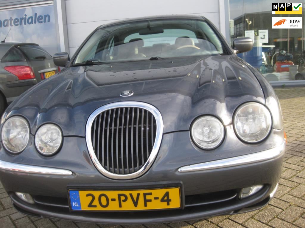 Jaguar S-type occasion - Automobielbedrijf Peter Hellings