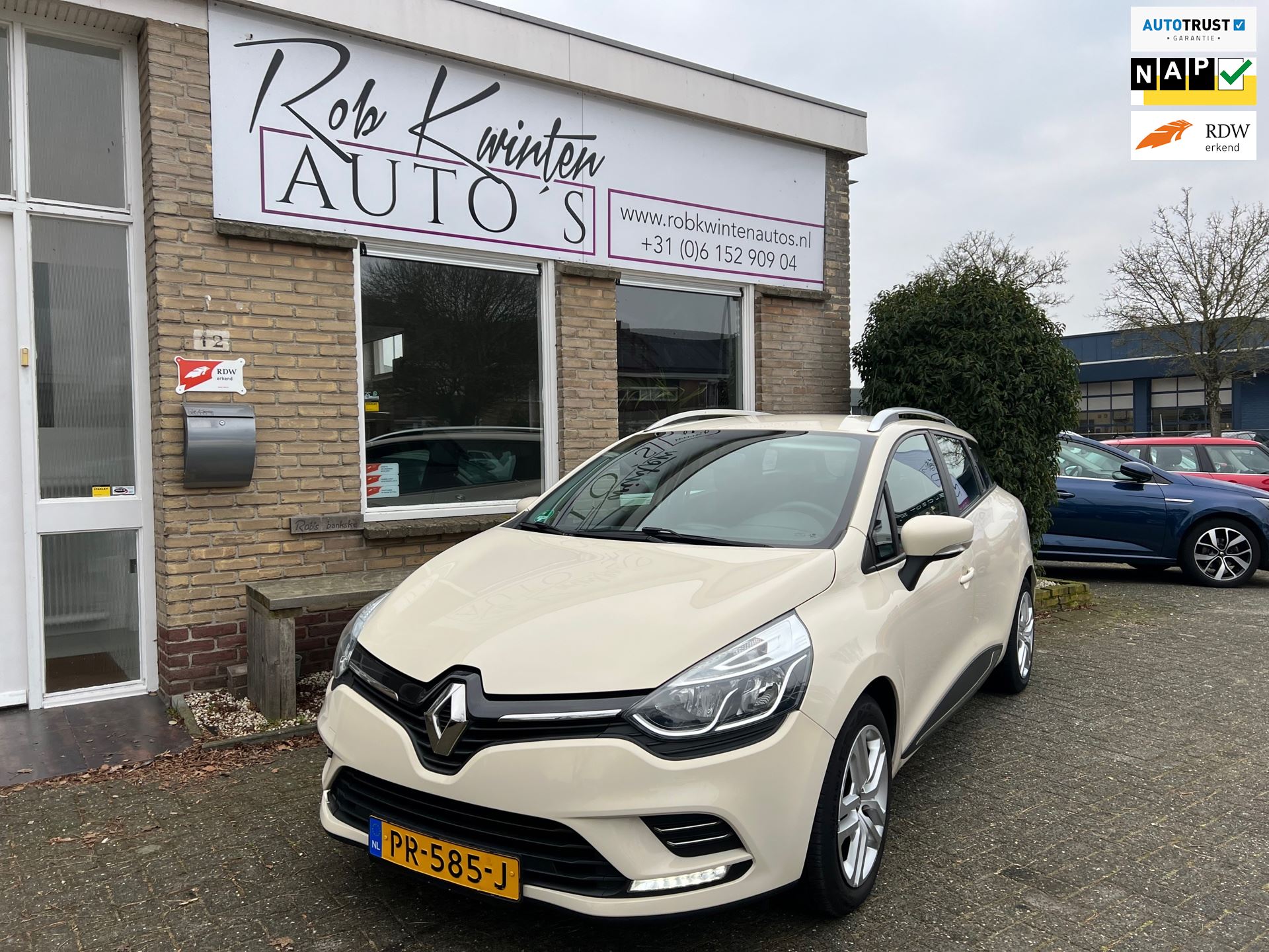 niet voldoende ontwerp Kosciuszko Renault Clio Estate - 0.9 TCe Zen Navigatie / Airconditioning Benzine uit  2017 - www.robkwintenautos.nl