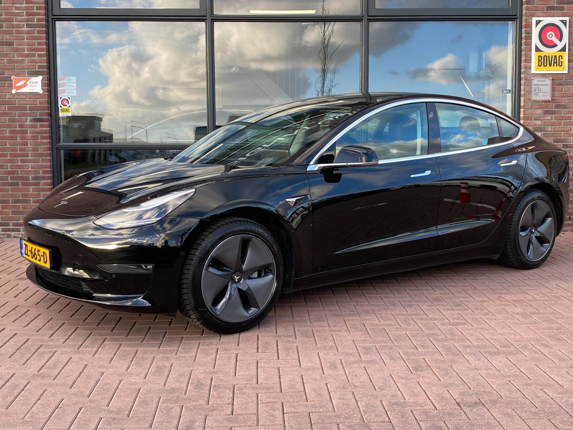 Tesla Model 3 occasion - Signatuur Auto Jeroen Brink
