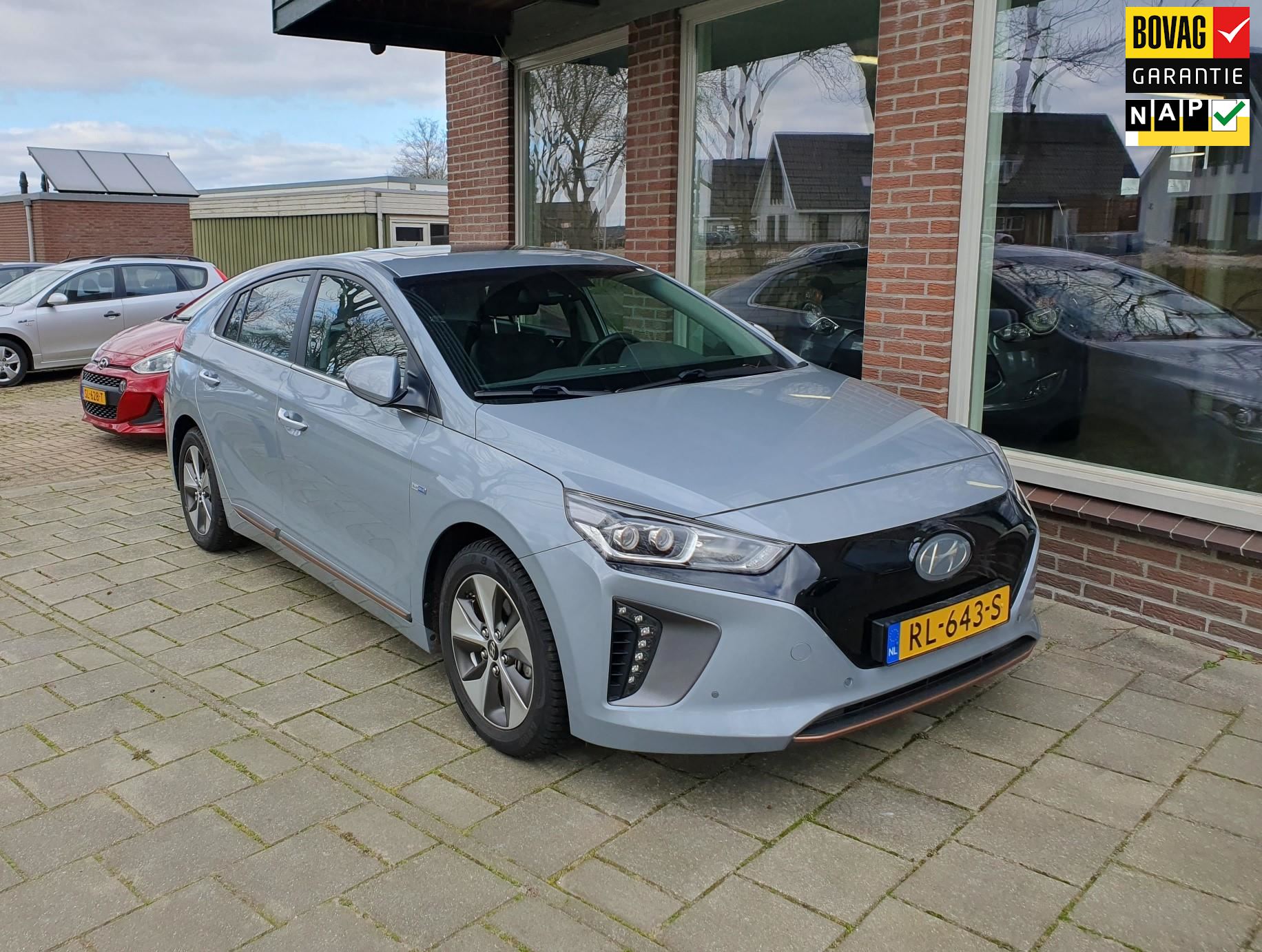 Correlaat typist Handvest Hyundai IONIQ - Premium EV Elektrisch uit 2018 - www.autobedrijfhuisman.nl