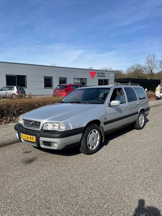 Volvo V70 2.5 T AWD Exclusive AUTOMAAT