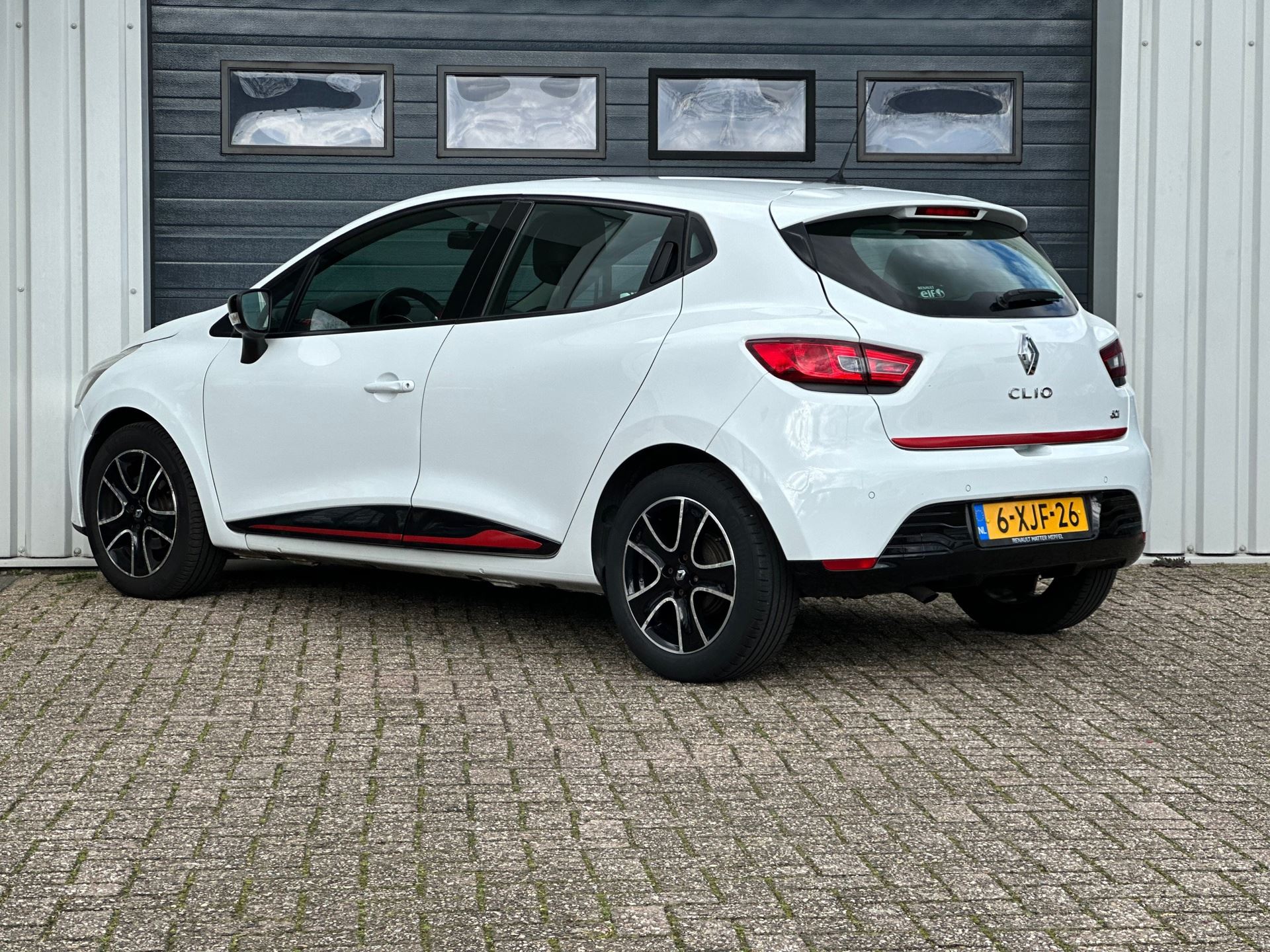Barcelona Antipoison Overleven Renault Clio - 1.5 dCi ECO Expression AIRCO/ CRUISE/ PDC/ NAVI! - 2014 -  Diesel - www.tasautomotive.nl