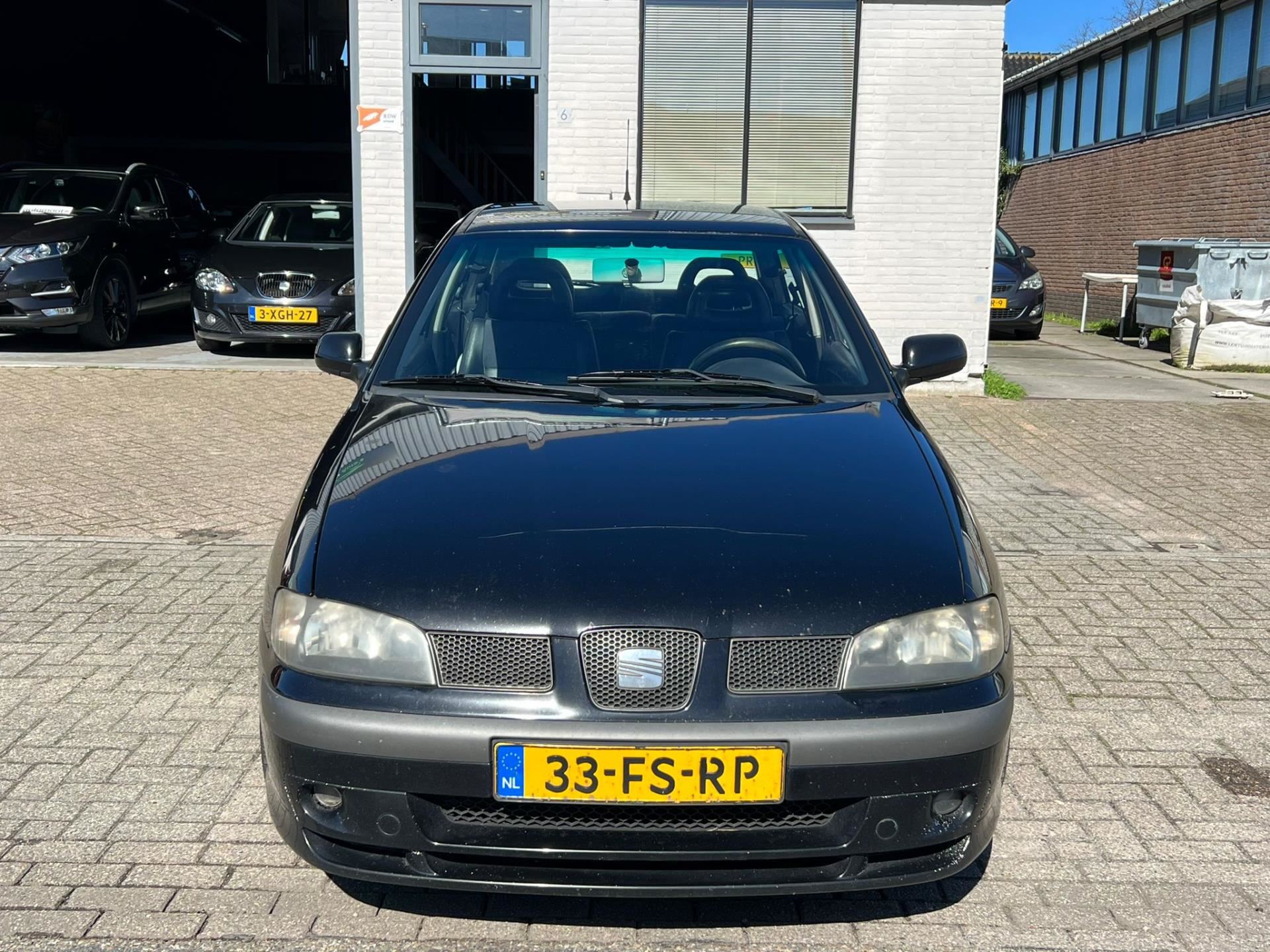 Seat Ibiza - 1.8- 20V Turbo Cupra/ NAP/ APK/ Airco/ Ramen Benzine 2000 -