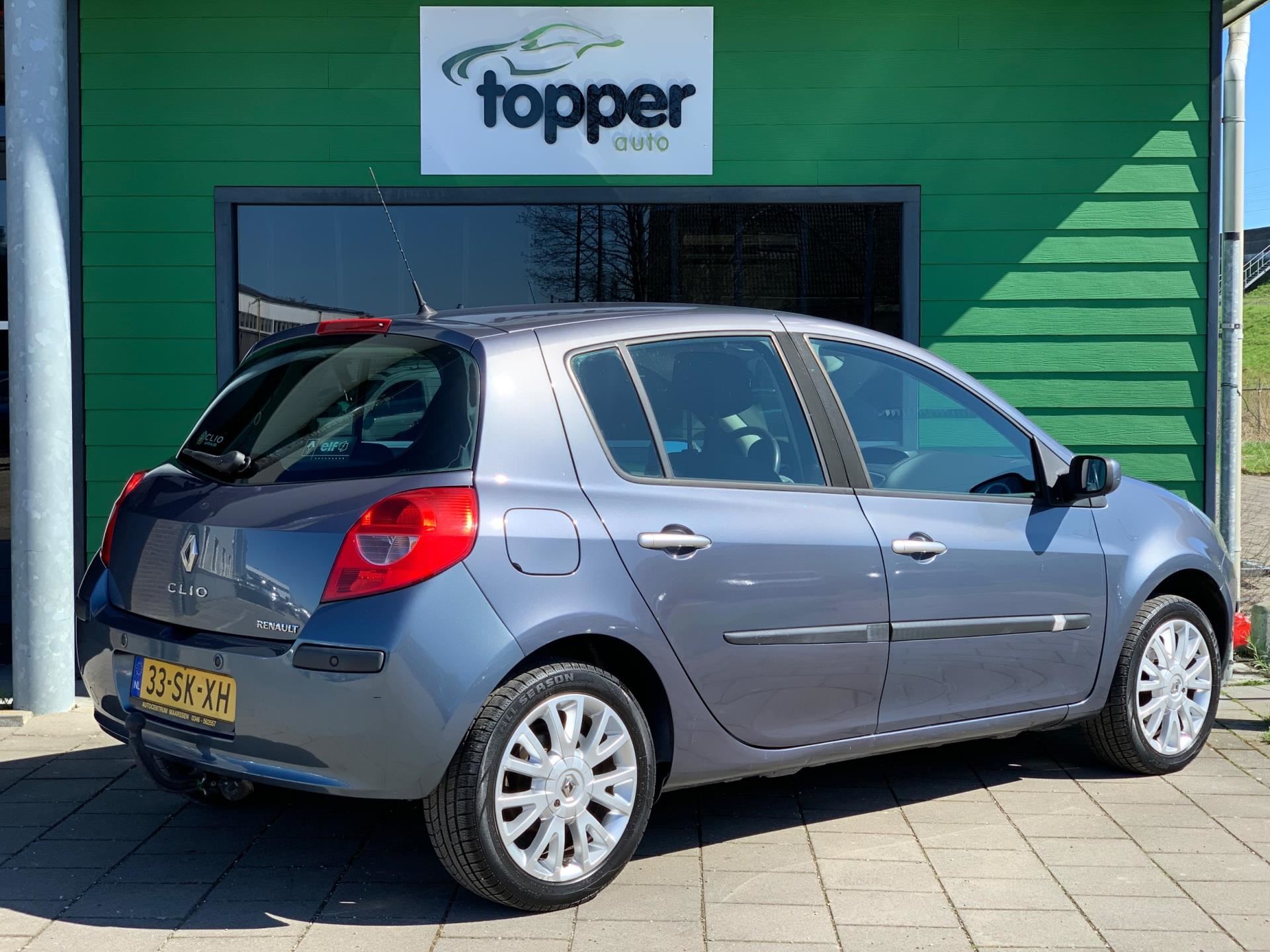 Renault Clio - 16V Dynamique Luxe / StoelVw./ Cruise Benzine uit 2006 - www.topperauto.nl