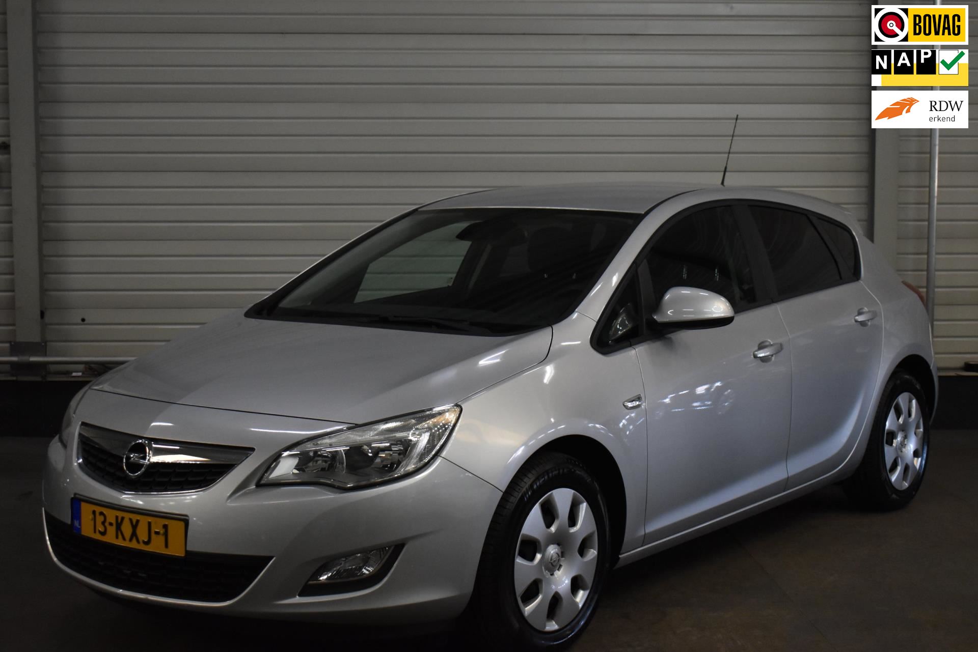 Opel Astra occasion - Autobedrijf van de Werken bv
