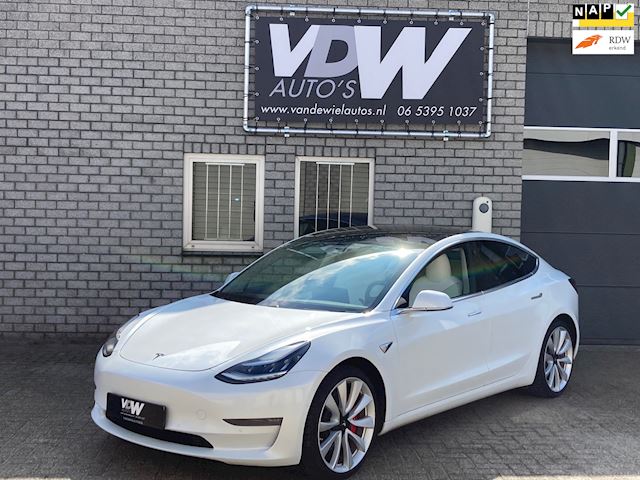 Tesla Model 3 occasion - J. van de Wiel Auto's