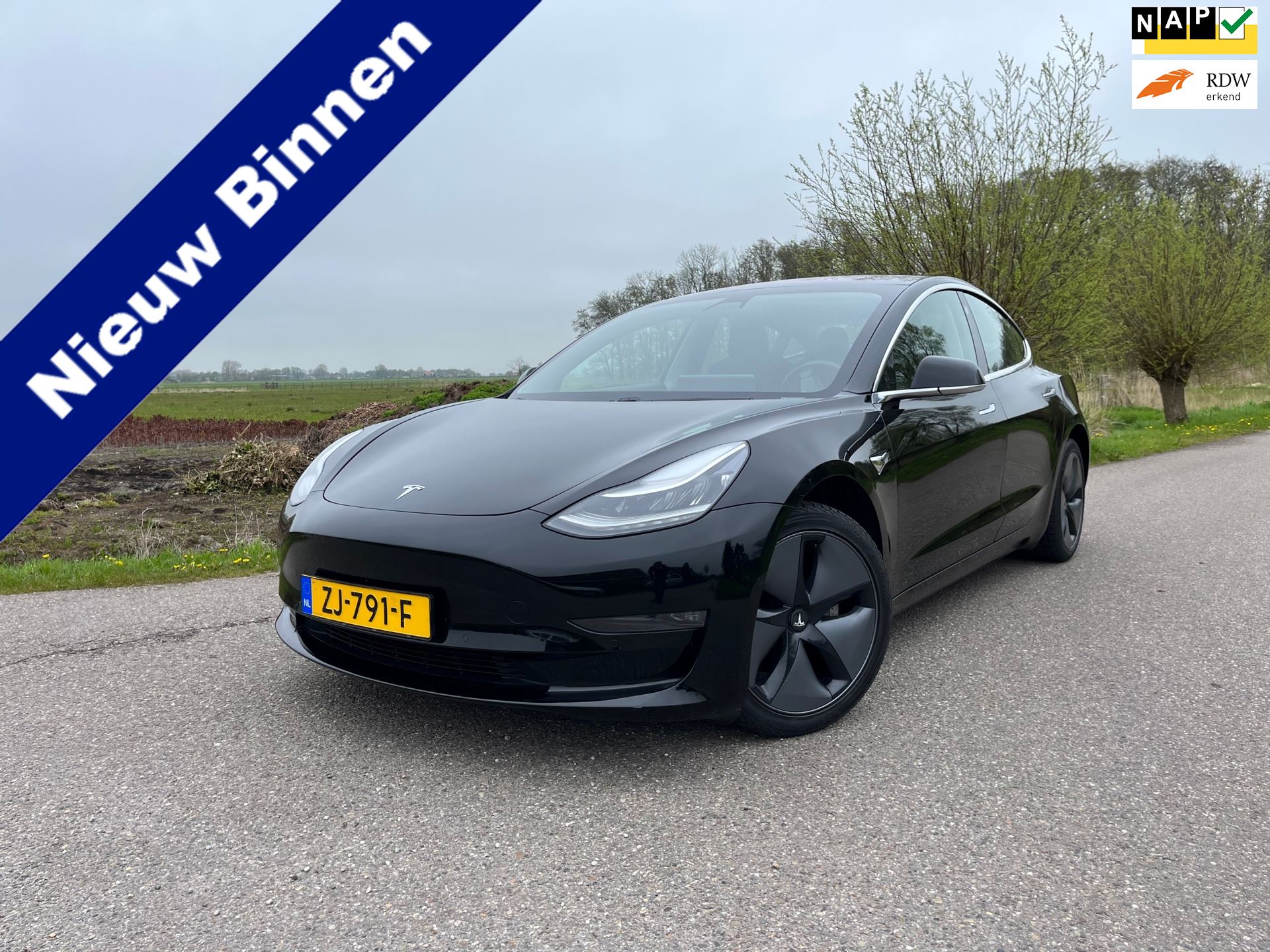 onduidelijk Prestatie verlangen Tesla Model 3 - Long Range / BTW Auto / Lederen bekleding / Climate Control  / Navigatie / Dealer Onderhouden / NAP / Elektrisch uit 2019 -  www.favoriet-occasions.nl