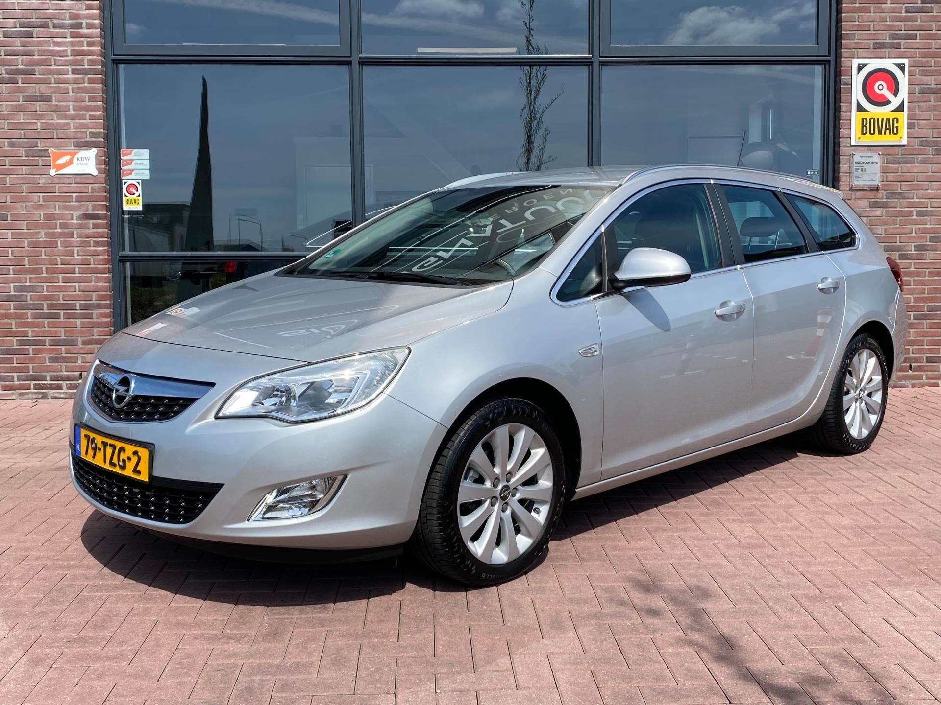 Opel Astra Sports Tourer occasion - Signatuur Auto Jeroen Brink